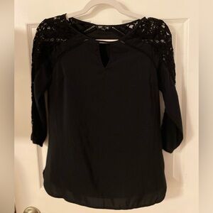 ⭐️Express Black Blouse